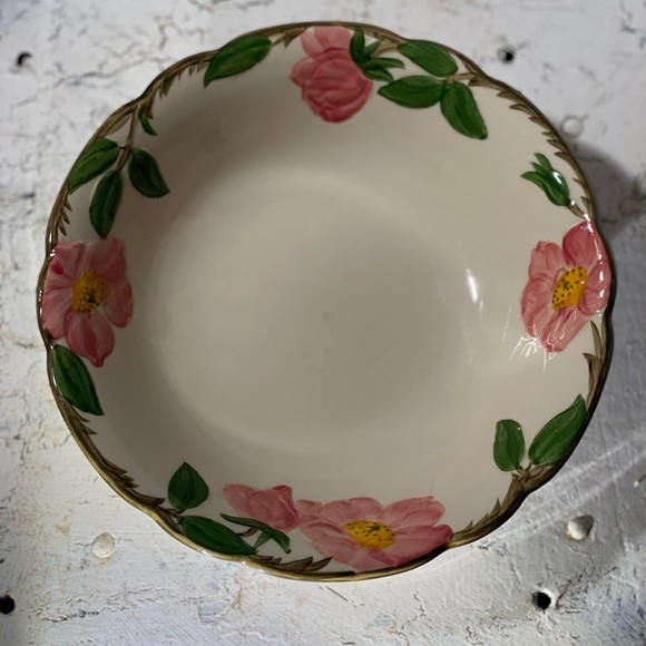 1 Franciscan 8” Desert Rose Serving Bowl